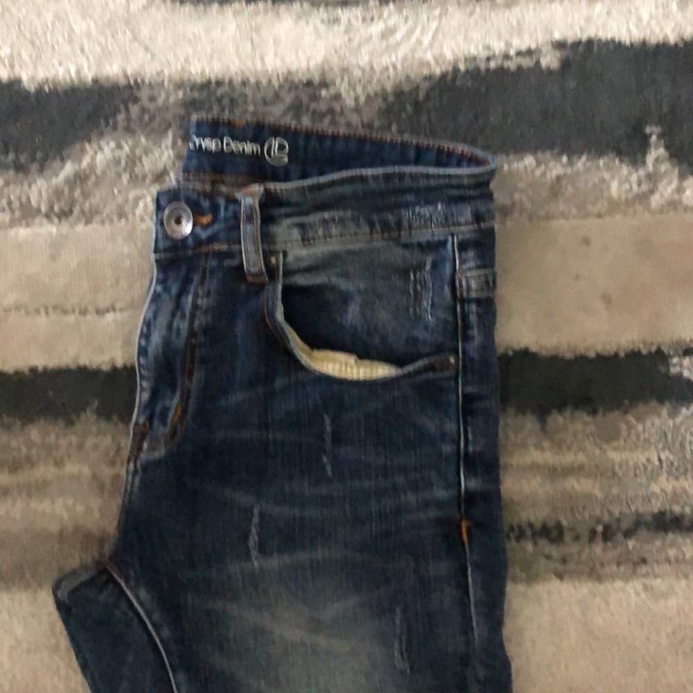 Crisp denim for men